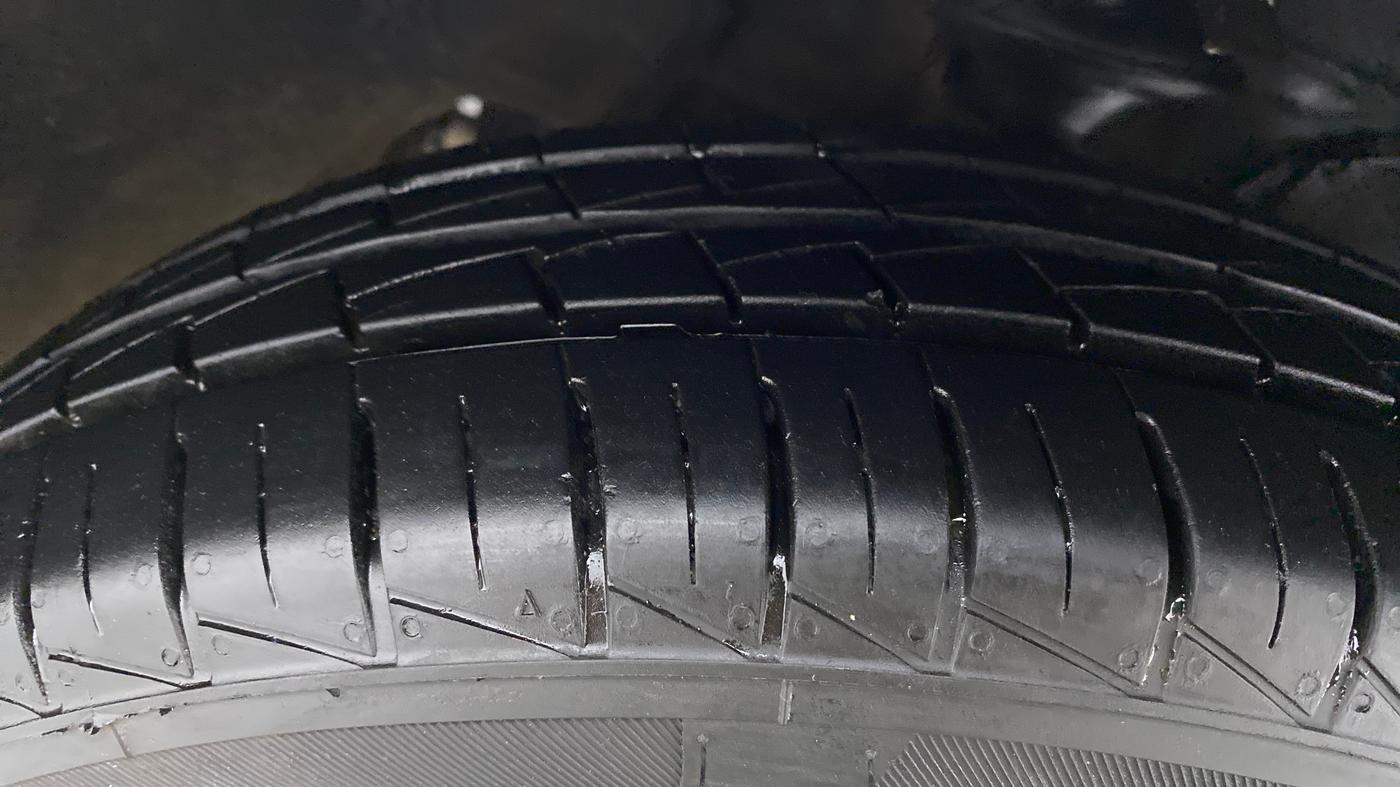 2022 Maruti Alto LXI OPT, Petrol, Manual, 4,288 km, Right Front Tyre Tread