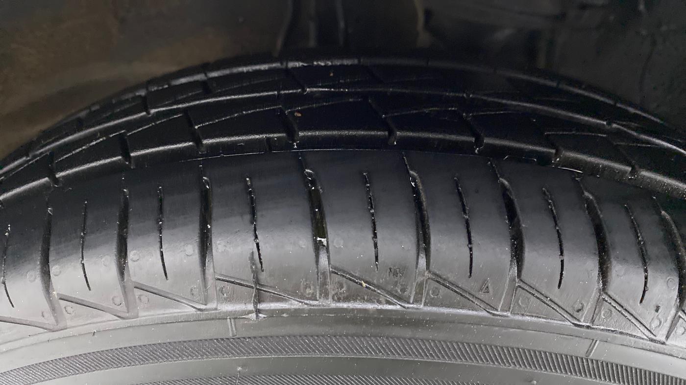2022 Maruti Alto LXI OPT, Petrol, Manual, 4,288 km, Left Front Tyre Tread