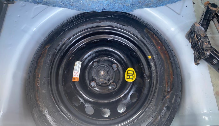 2018 Ford FREESTYLE TITANIUM 1.2 PETROL, Petrol, Manual, 1,28,009 km, Spare Tyre