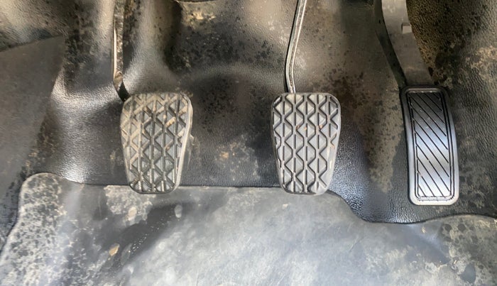 2018 Ford FREESTYLE TITANIUM 1.2 PETROL, Petrol, Manual, 1,28,009 km, Pedals