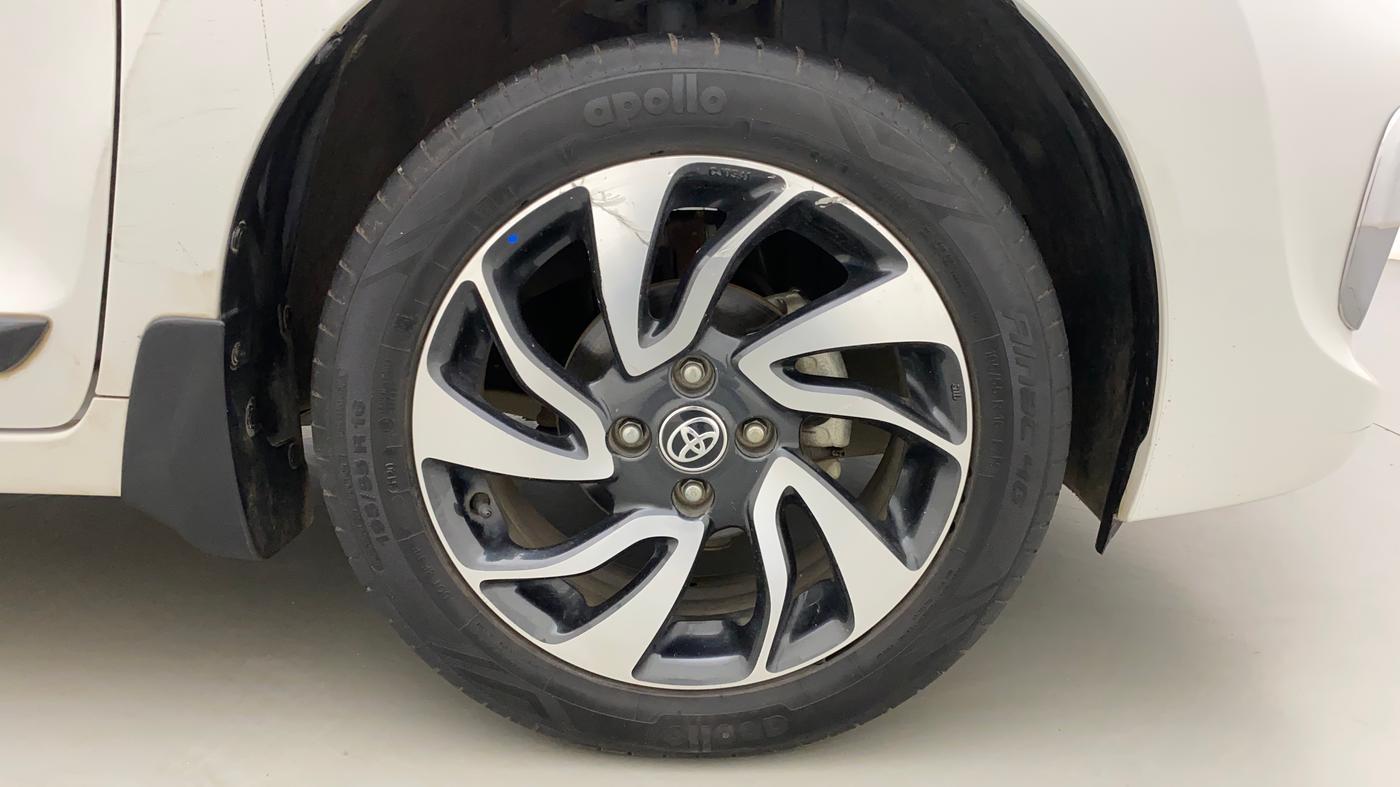 2021 Toyota Glanza G, Petrol, Manual, 39,299 km, Right Front Wheel