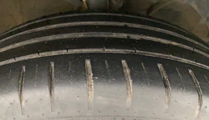 2021 Toyota Glanza G, Petrol, Manual, 39,299 km, Right Front Tyre Tread