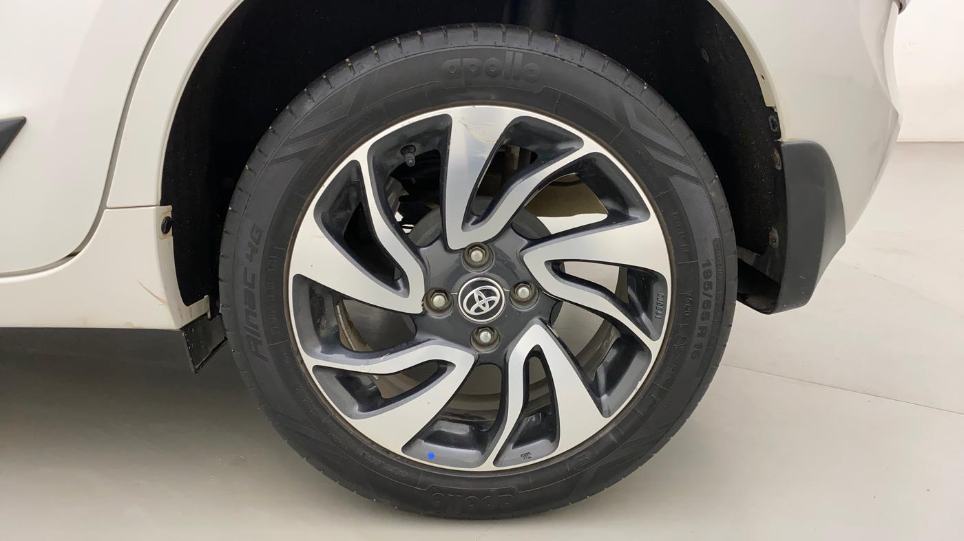 2021 Toyota Glanza G, Petrol, Manual, 39,299 km, Left Rear Wheel