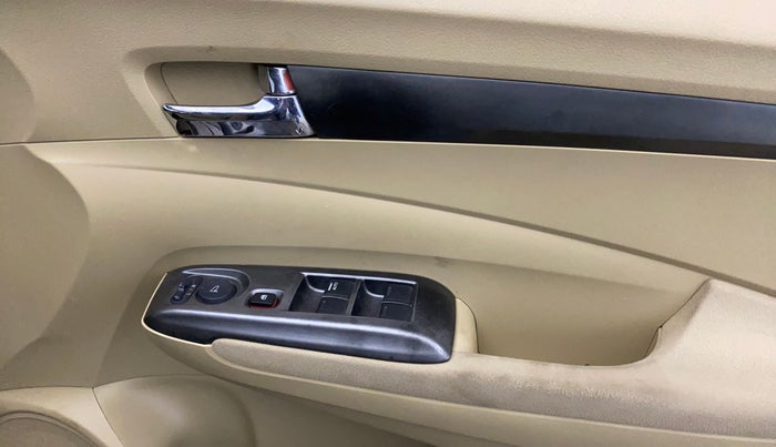 2013 Honda City 1.5L I-VTEC V MT, Petrol, Manual, 44,330 km, Driver Side Door Panels Control