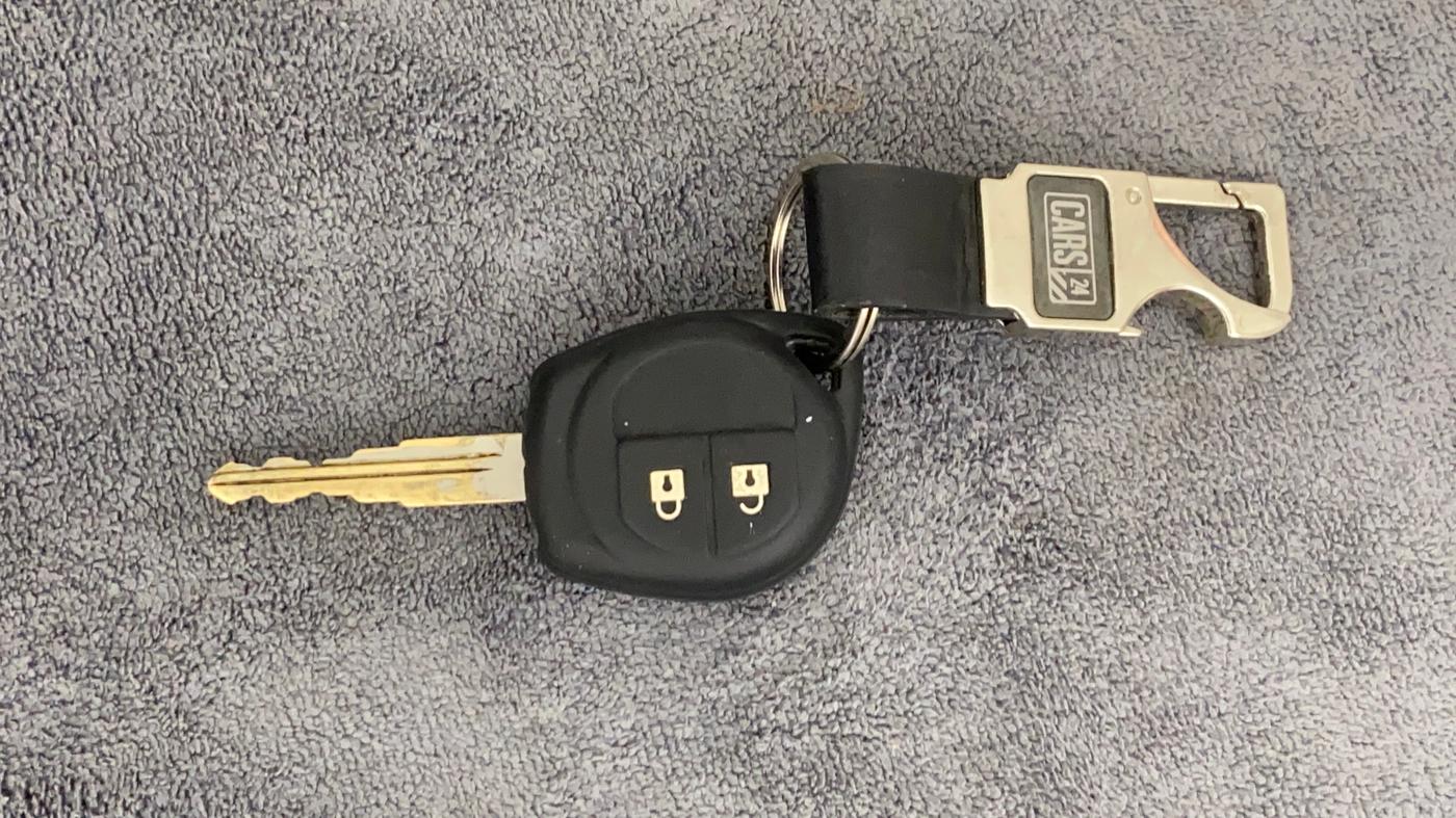 2012 Maruti Swift VXI, Petrol, Manual, 90,847 km, Key Close Up
