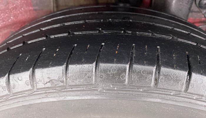 2019 Hyundai Elite i20 ASTA 1.2 (O), Petrol, Manual, 38,670 km, Left Rear Tyre Tread