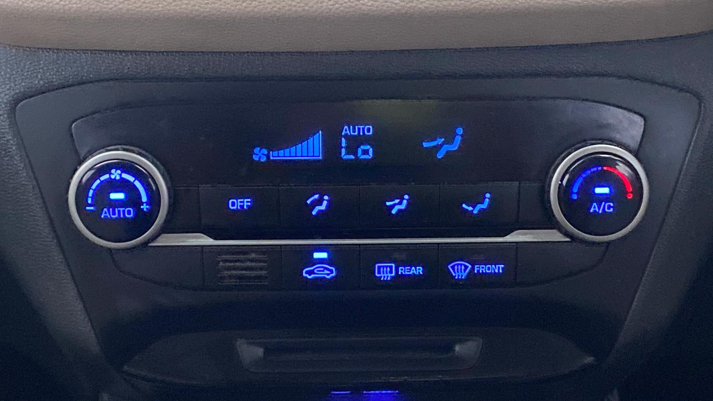 2019 Hyundai Elite i20 ASTA 1.2 (O), Petrol, Manual, 38,670 km, Automatic Climate Control