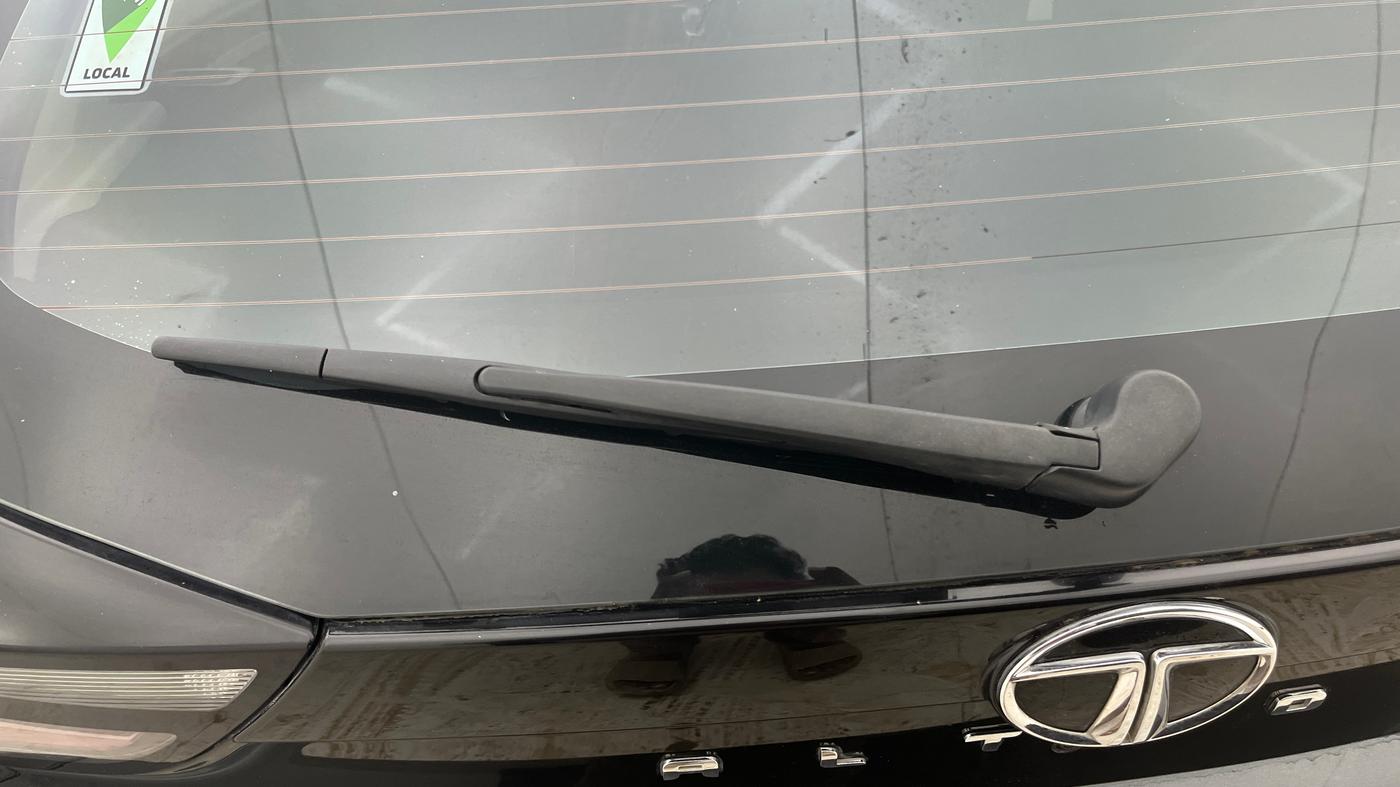 2023 Tata ALTROZ XZA + SUNROOF, Petrol, Automatic, 32,423 km, Rear Wiper