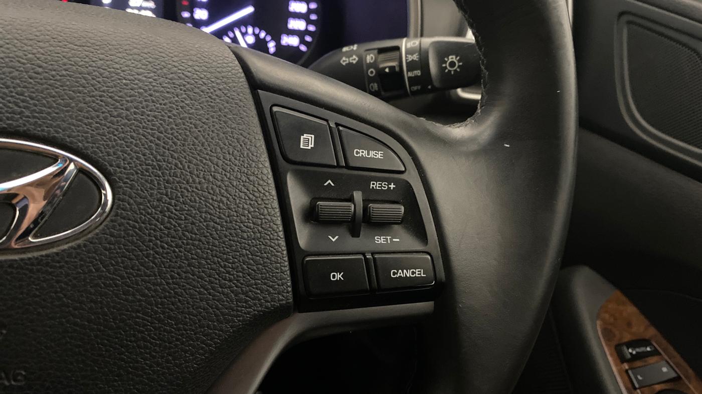 2021 Hyundai Tucson GLS 2WD AT PETROL, Petrol, Automatic, 51,475 km, Adaptive Cruise Control