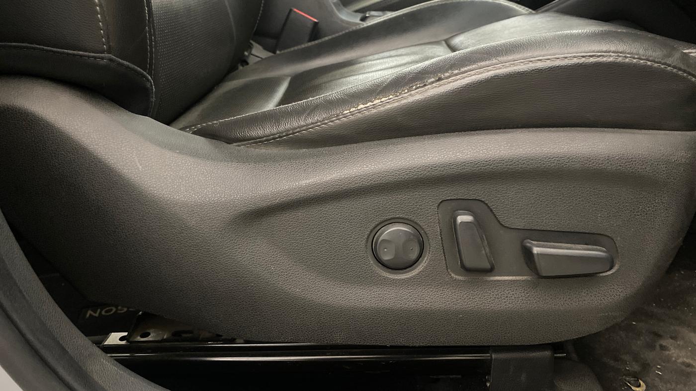 2021 Hyundai Tucson GLS 2WD AT PETROL, Petrol, Automatic, 51,475 km, Driver Side Adjustment Panel