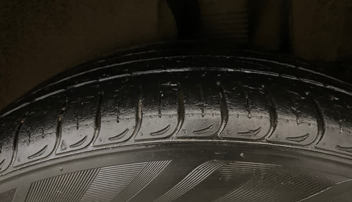 2021 Hyundai Tucson GLS 2WD AT PETROL, Petrol, Automatic, 51,475 km, Left Rear Tyre Tread