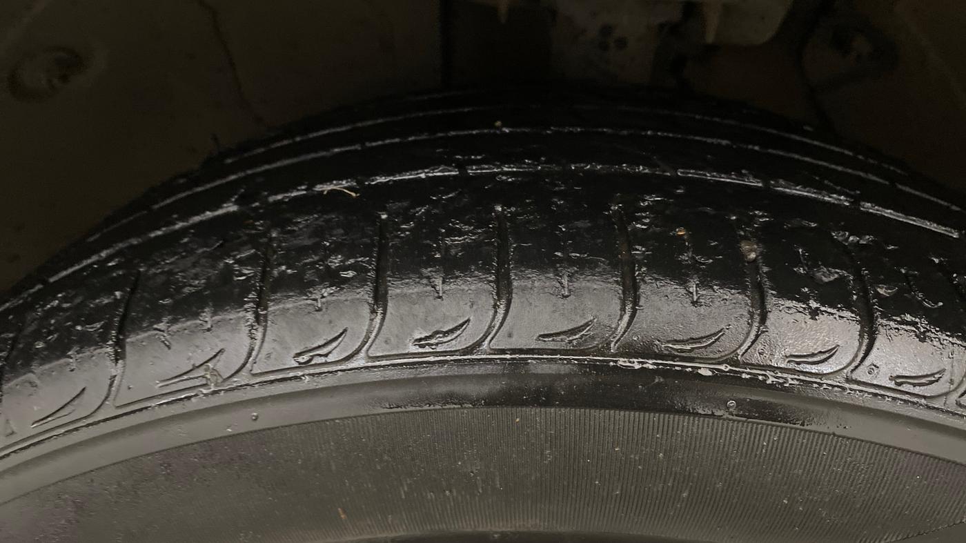 2021 Hyundai Tucson GLS 2WD AT PETROL, Petrol, Automatic, 51,475 km, Left Front Tyre Tread