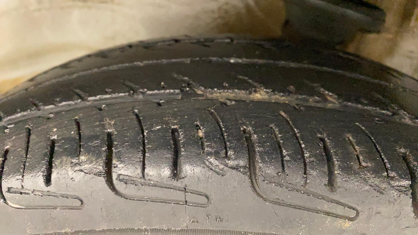 2013 Maruti Alto 800 LXI, Petrol, Manual, 89,033 km, Left Front Tyre Tread