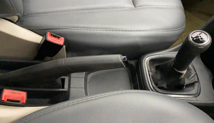 2011 Volkswagen Polo COMFORTLINE 1.2L PETROL, Petrol, Manual, 52,791 km, Gear Lever