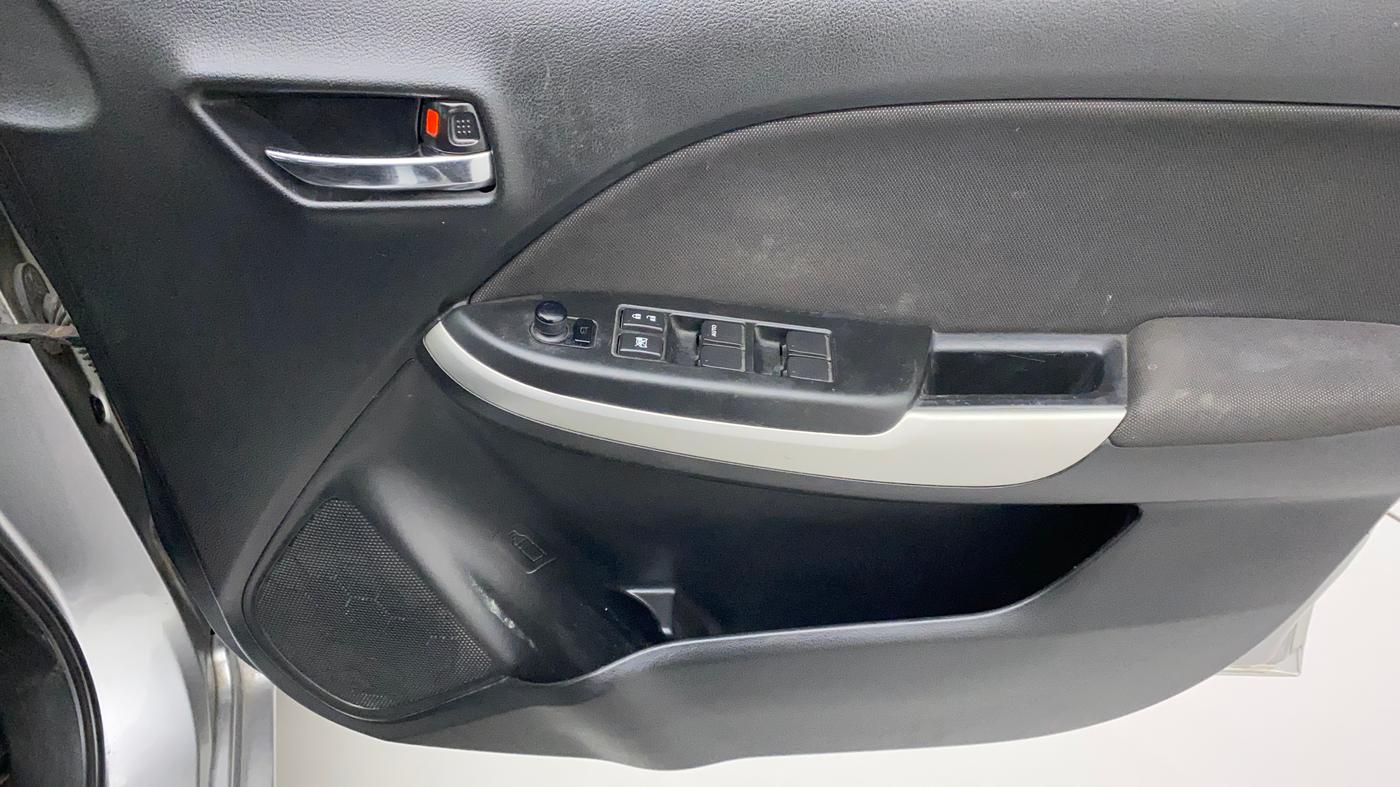 2017 Maruti Baleno DELTA PETROL 1.2, Petrol, Manual, 70,126 km, Driver Side Door Panels Control