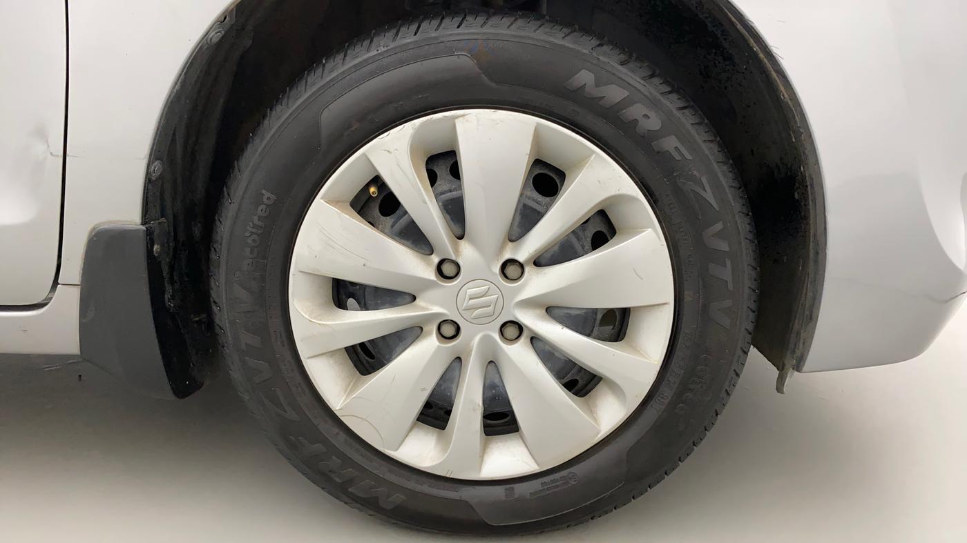 2017 Maruti Baleno DELTA PETROL 1.2, Petrol, Manual, 70,126 km, Right Front Wheel