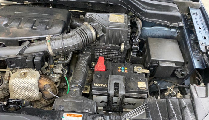 2021 Mahindra XUV300 W6 1.2 PETROL AMT, Petrol, Automatic, 63,607 km, Engine View - Left