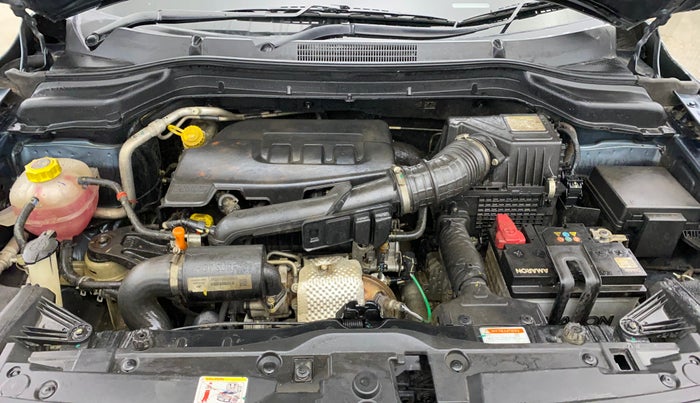 2021 Mahindra XUV300 W6 1.2 PETROL AMT, Petrol, Automatic, 63,607 km, Engine View