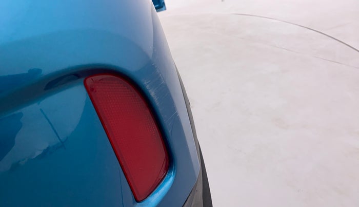 2021 Renault Kwid 1.0 RXT Opt, Petrol, Manual, 17,931 km, Rear bumper - Minor scratches