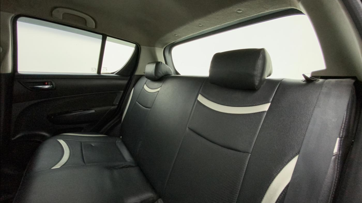 2014 Maruti Swift VXI, Petrol, Manual, 1,23,305 km, Right Side Rear Door Cabin