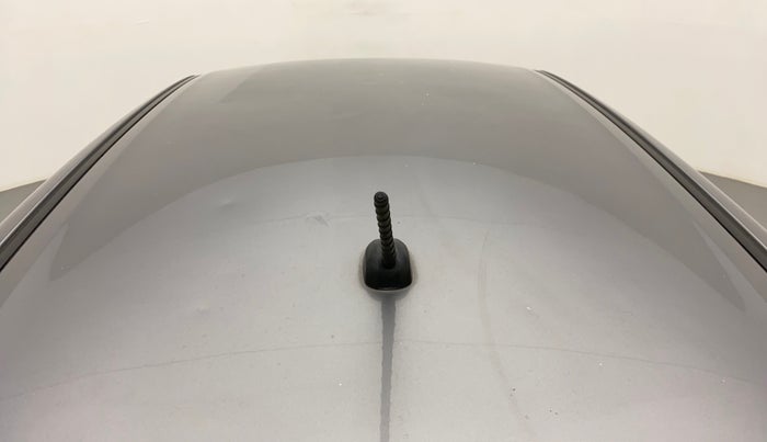 2014 Maruti Swift VXI, Petrol, Manual, 1,23,305 km, Roof - Slightly dented