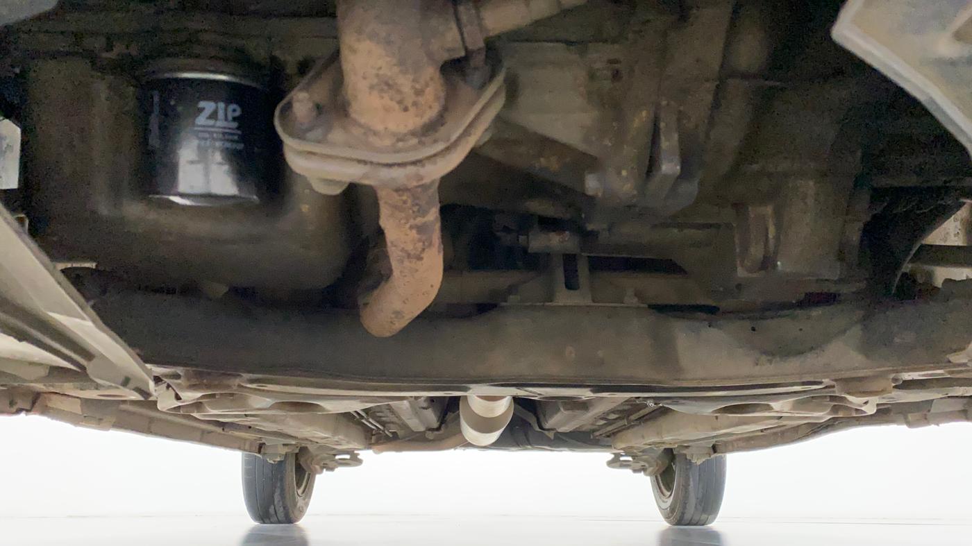 2014 Maruti Swift VXI, Petrol, Manual, 1,23,305 km, Front Underbody
