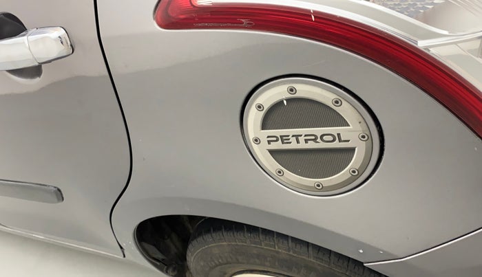 2014 Maruti Swift VXI, Petrol, Manual, 1,23,305 km, Left quarter panel - Slightly dented
