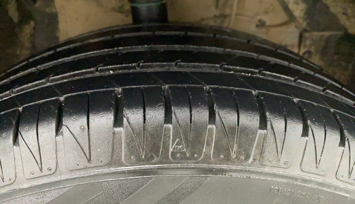 2019 Maruti Vitara Brezza ZDI PLUS, Diesel, Manual, 57,033 km, Right Front Tyre Tread