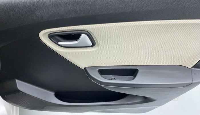 2020 Maruti Alto VXI, Petrol, Manual, 6,322 km, Driver Side Door Panels Control