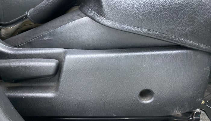 2020 Maruti Alto VXI, Petrol, Manual, 6,322 km, Driver Side Adjustment Panel