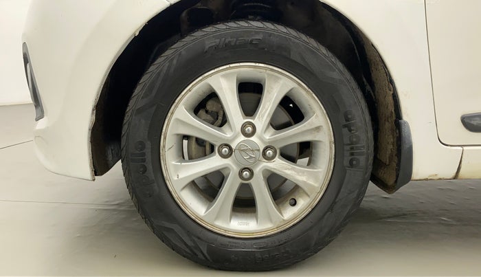 2015 Hyundai Grand i10 ASTA AT 1.2 KAPPA VTVT, Petrol, Automatic, 21,818 km, Left Front Wheel