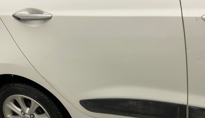 2015 Hyundai Grand i10 ASTA AT 1.2 KAPPA VTVT, Petrol, Automatic, 21,818 km, Right rear door - Minor scratches