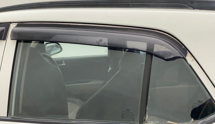2015 Hyundai Grand i10 ASTA AT 1.2 KAPPA VTVT, Petrol, Automatic, 21,818 km, Rear left door - Door visor damaged