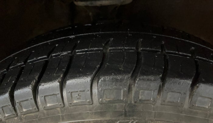 2018 Maruti Alto 800 LXI, Petrol, Manual, 40,669 km, Right Front Tyre Tread