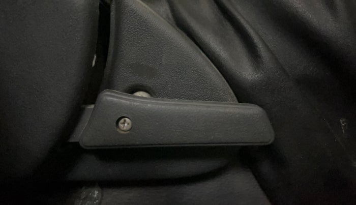 2018 Maruti Alto 800 LXI, Petrol, Manual, 40,669 km, Driver Side Adjustment Panel