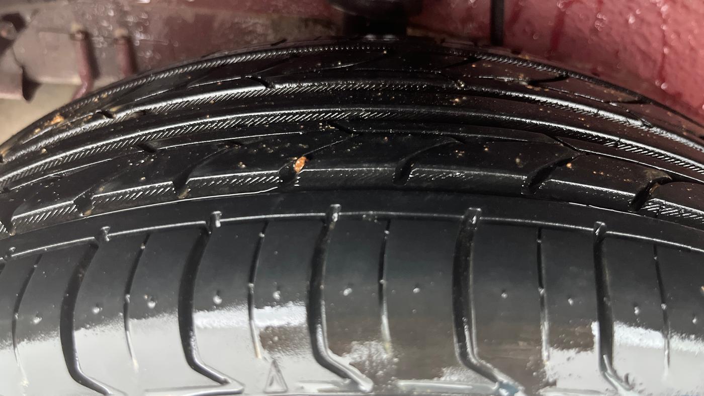 2015 Tata Zest XMS PETROL, Petrol, Manual, 90,426 km, Right Rear Tyre Tread