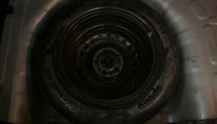 2020 Hyundai VENUE S+ 1.2, Petrol, Manual, 64,868 km, Spare Tyre