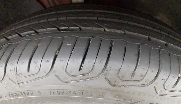 2022 Skoda SLAVIA STYLE 1.5L TSI DSG, Petrol, Automatic, 8,413 km, Right Front Tyre Tread