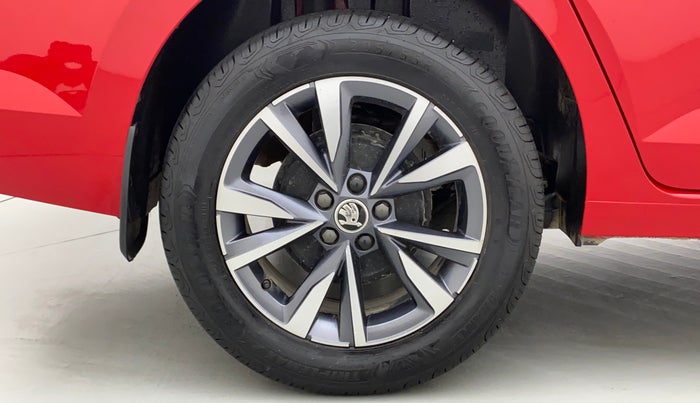 2022 Skoda SLAVIA STYLE 1.5L TSI DSG, Petrol, Automatic, 8,413 km, Right Rear Wheel