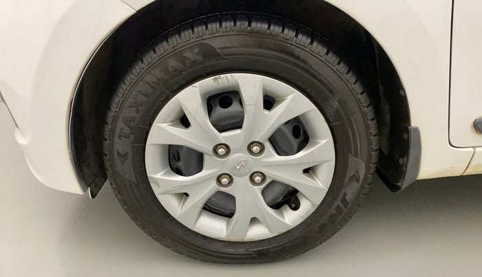 2016 Hyundai Grand i10 MAGNA AT 1.2 KAPPA VTVT, Petrol, Automatic, 48,285 km, Left Front Wheel