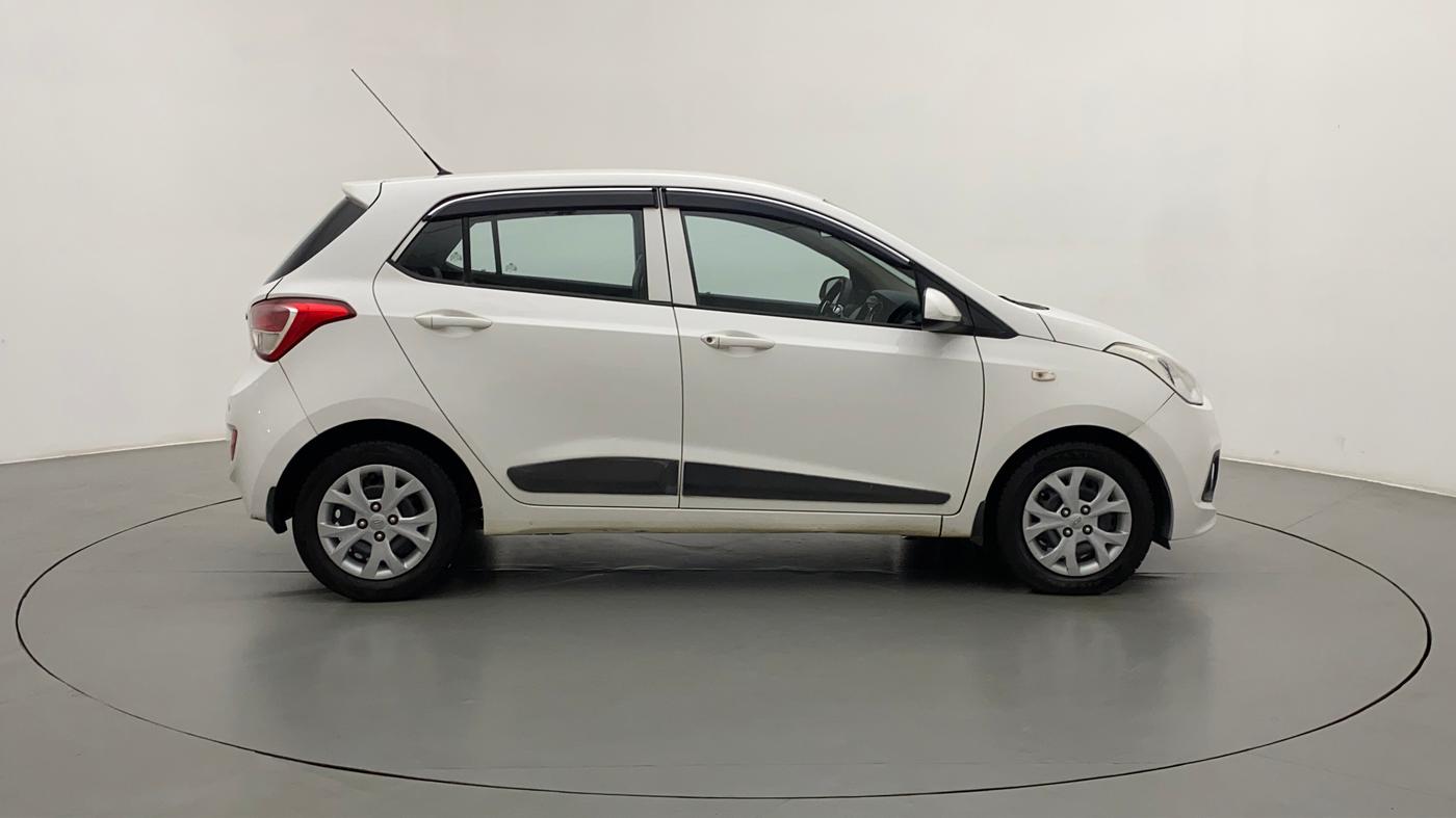 2016 Hyundai Grand i10 MAGNA AT 1.2 KAPPA VTVT, Petrol, Automatic, 48,285 km, Right Side