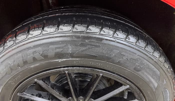 2016 Maruti Baleno DELTA PETROL 1.2, Petrol, Manual, 42,605 km, Right Rear Tyre Tread