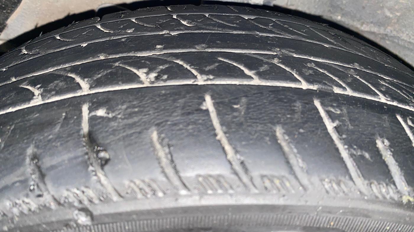 2014 Hyundai Xcent S (O) 1.2, Petrol, Manual, 79,559 km, Left Front Tyre Tread
