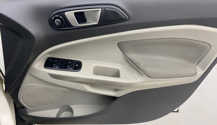 2015 Ford Ecosport TREND+ 1.0L ECOBOOST, Petrol, Manual, 94,143 km, Driver Side Door Panels Control