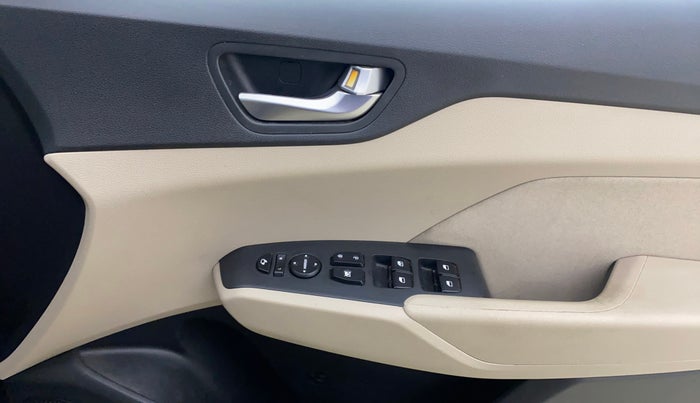 2021 Hyundai Verna SX 1.5 VTVT, Petrol, Manual, 87,837 km, Driver Side Door Panels Control