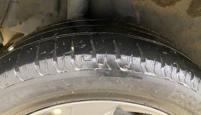 2021 Hyundai Verna SX 1.5 VTVT, Petrol, Manual, 87,837 km, Right Rear Tyre Tread