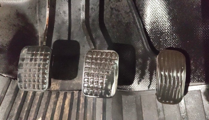 2016 Tata Tiago XT PETROL, Petrol, Manual, 1,09,669 km, Pedals