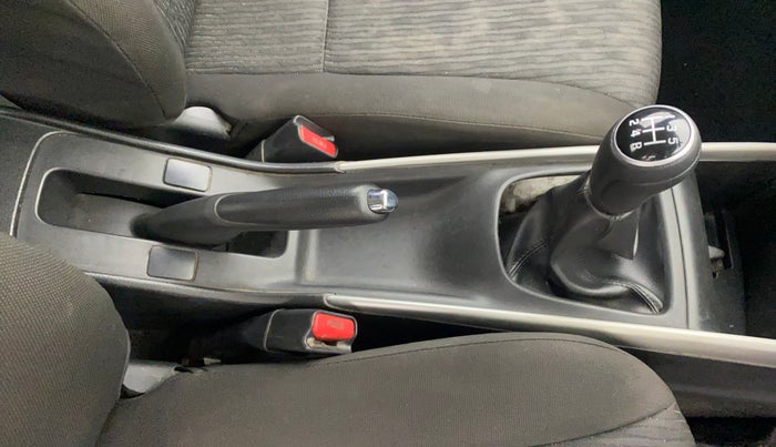 2018 Maruti Baleno DELTA PETROL 1.2, Petrol, Manual, 77,207 km, Gear Lever