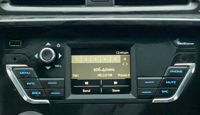 2016 Mahindra Kuv100 K8 6 STR, Petrol, Manual, 52,220 km, Infotainment System
