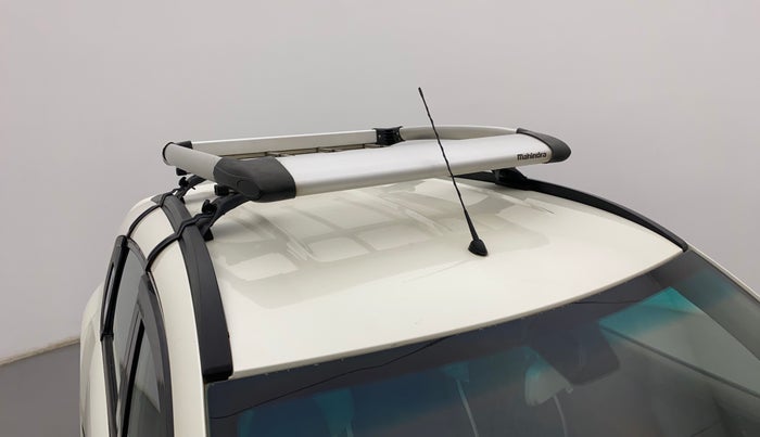 2016 Mahindra Kuv100 K8 6 STR, Petrol, Manual, 52,220 km, Roof